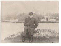 Вне увольнения.